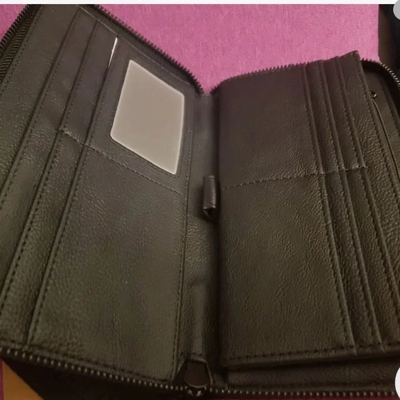 Steve Madden NWT black clutch/wallet - Picture 3 of 4